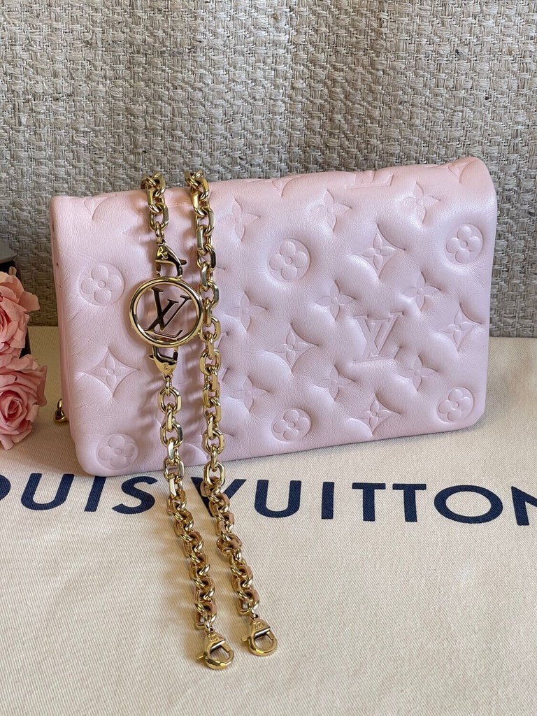 【ルイヴィトン・Louis Vuitton 】Pochette Coussin M82116 100% Original Louis Vuitton Pochette Coussin M82116 Preloved